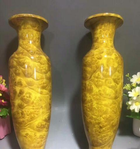 黄金樟花瓶